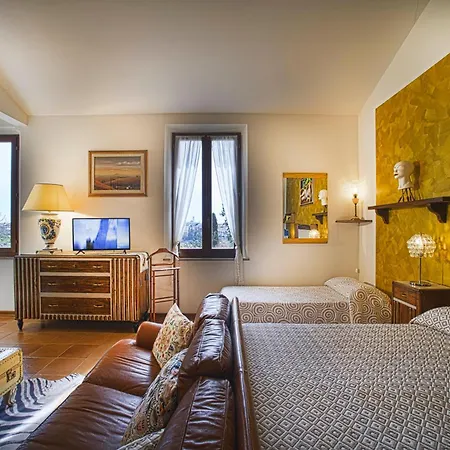 Elvira 1931 Apartment